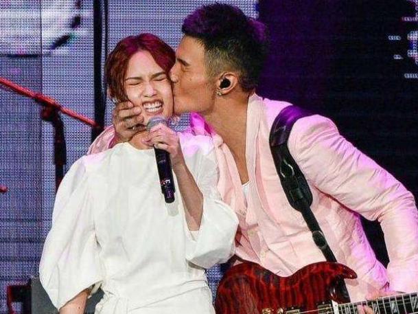 杨丞琳前男友小鬼堪称模范初恋杨丞琳被求婚成功大方送祝福