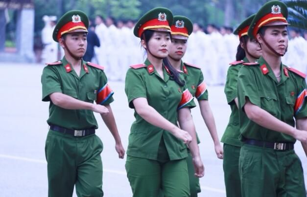 什么年代才开始有交警 ae61b36e7b5941c2800b413f37908c65.jpeg
