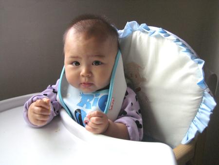                     4岁女娃常年积食，已停止发育，医生怒问：还喂这种饭？简直害娃