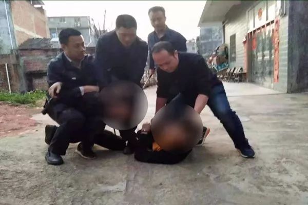 猖狂!河源一碰瓷团伙拒捕袭警,开车疯狂撞向民警! 澳门网上赌博游戏