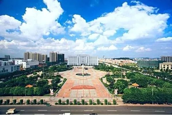 横沥镇gdp_广东 专业镇 进阶 聚集优势换挡创新优势
