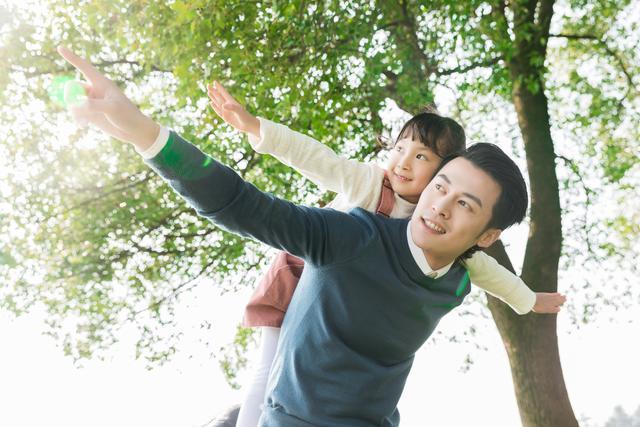                     原创            在夏天如何给宝宝做好防晒？注意四点，万一晒伤了又怎么办？