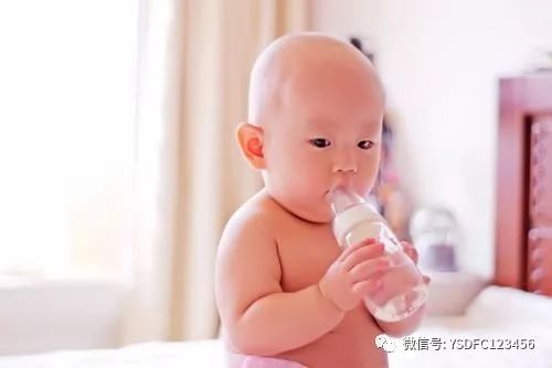 儿童夏季感冒 dfcd2bd944a3404b9af44d401f4146ab.jpeg