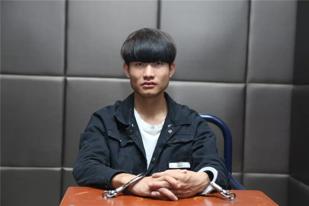 关于征集戴云坤等人违法犯罪线索的通告_通海县