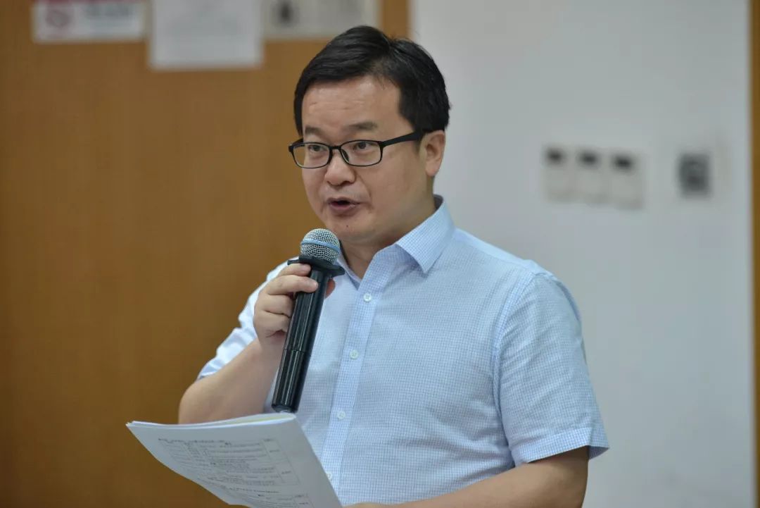 中国人民大学陈前瑞教授进行会议总结发言,他从会议摘要与报告基本