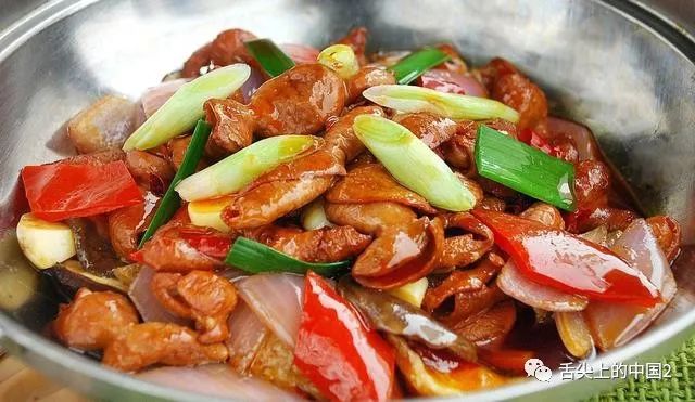 美食麻辣火爆肥肠来临,这样做火爆肥肠真的肥肠的鲜美、嫩而有韧 百家乐网页游戏