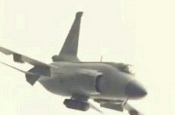 飞机加油口一般在哪里 003d7cbd71b04f1cb36fa342348189a1.jpeg