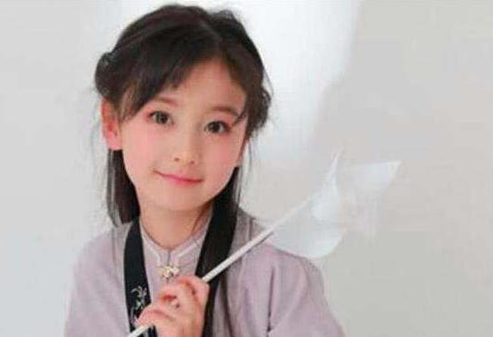 12岁女孩骨骼停止生长,患有矮小症,母亲痛哭:我真的错了 通博新娱乐官网
