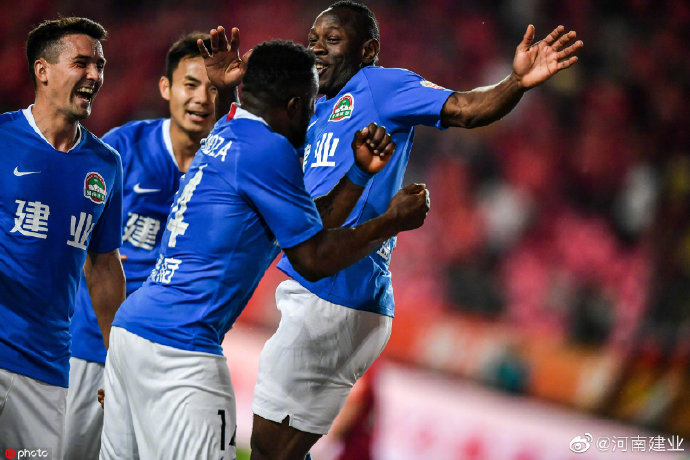 泰山5-0屠岛城,齐鲁德比重现王朝霸气