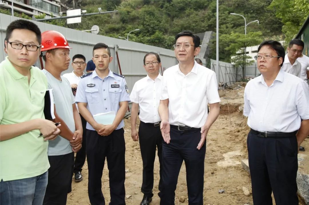 凌永航调研城市道路交通建设等工作推进情况