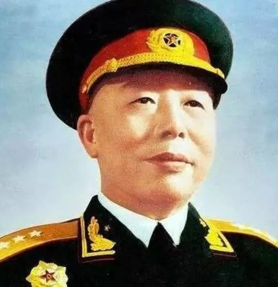 他“泄露军机”害死3万志愿军，后3个儿子2自杀，2个孙子重判