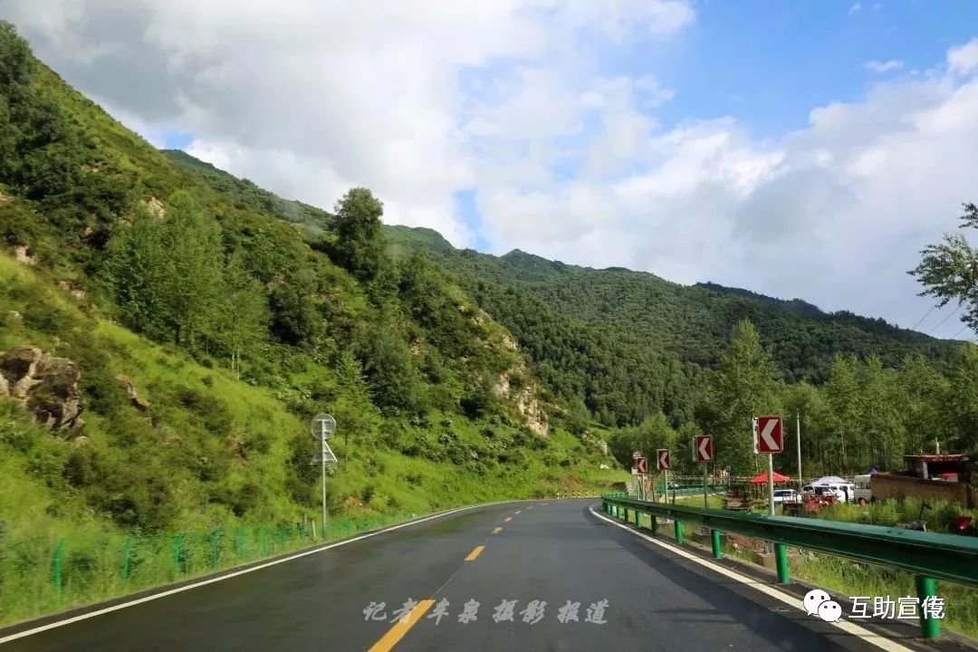 南北大通道最美生态路青海最美的生态旅游扎碾公路到游人