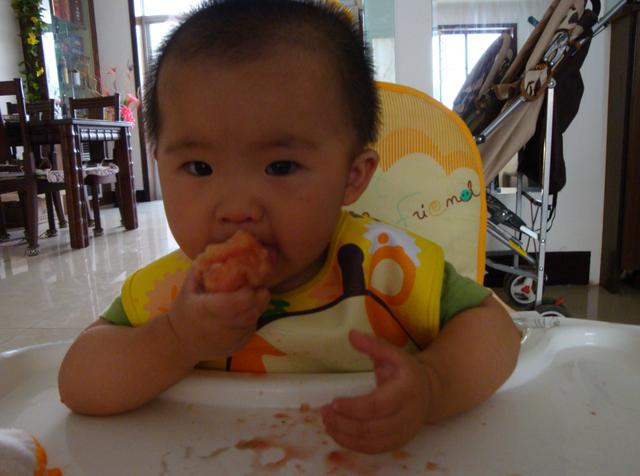                    提醒家长：孩子不满3岁，这3种东西不要喂，对身体发育有害