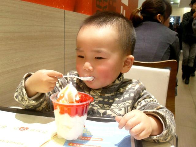                     3岁男童因家长喂了这个食物，脾虚又积食，很多家长还在“坑娃”