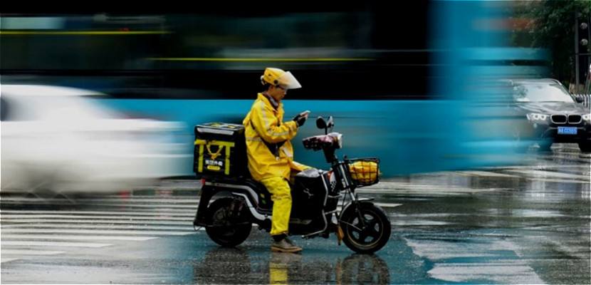 可以爬楼的遥控车 7d7120bb453f436594ef1eab6062649c.jpeg