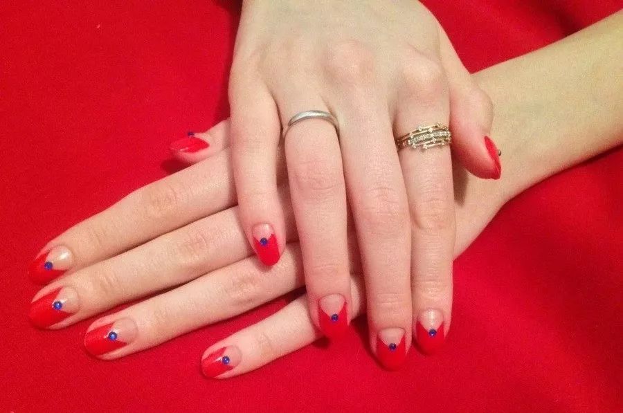 手是女人的第几张脸 8a986f5ab5db40b6a2d615943484901e.jpeg