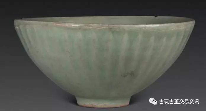 龍泉窯 大碗 青瓷 宋時代 龍泉窯 大碗 青瓷 宋時代 龍泉窯 大碗 青瓷 宋時代 青磁碗