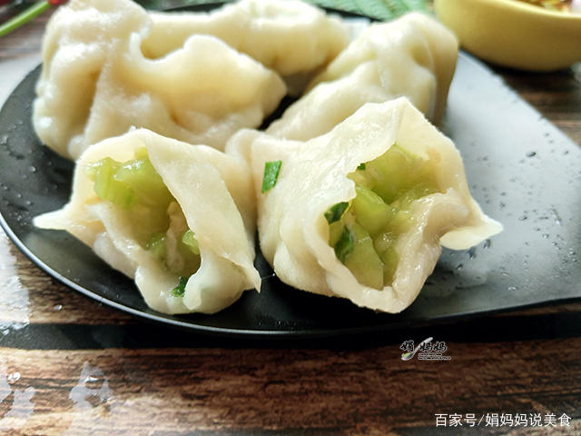 夏天,用它做饺子馅,比韭菜好吃,比白菜鲜嫩,一顿20个不够吃 乐虎国际官方登录