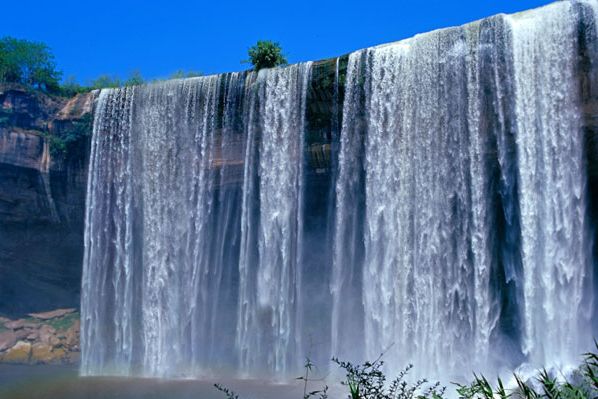 瀑布排名_世界十大瀑布排名图片
