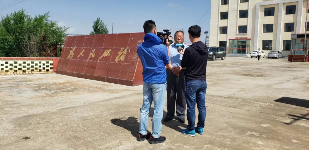 记者采访四子王旗忽鸡图乡党委书记 郭连根