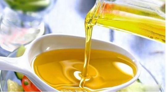怎么判断油是不是食用油 caac69d26ce246f4a0490d4424701346.jpeg