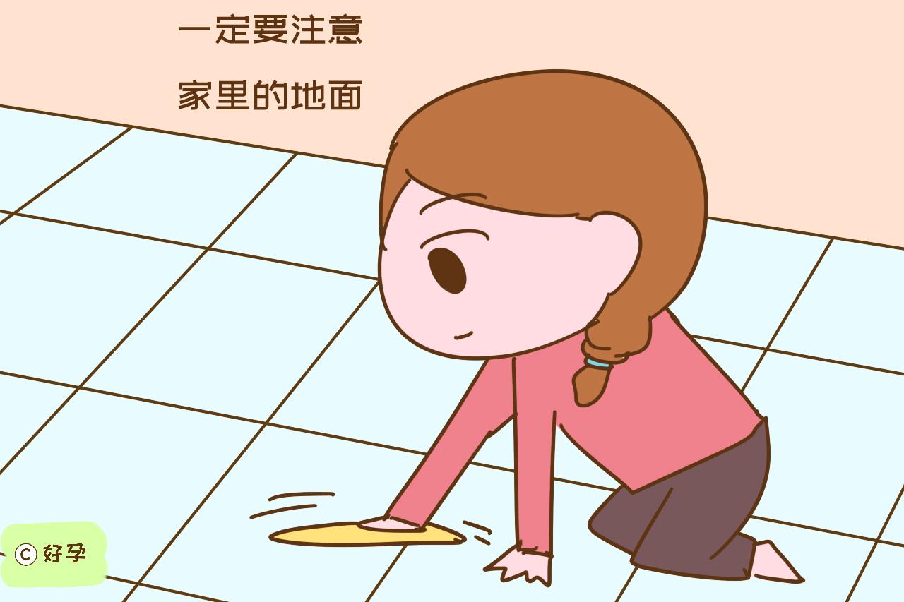                     原创            夏天给宝宝穿开裆裤虽省事，危害却不少，别坑了娃还不自知