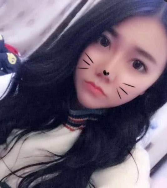 斗鱼一姐小团团照片曝出,众路人表示直接被圈粉!