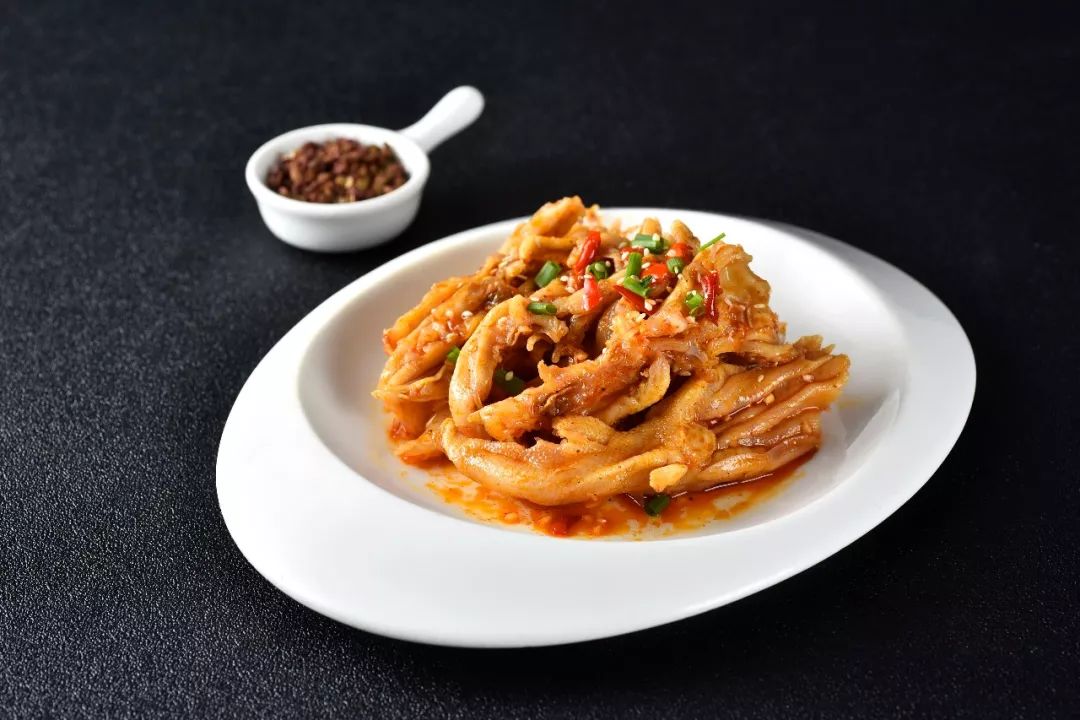 干腩鸭掌hotdry braised duck's paw自然山野的原始风味飘然于唇齿