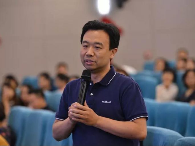 赵堪兴教授 复杂性斜视手术讲解专家:张伟教授手术演示者:李月平教授