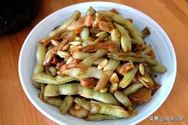 豆角切丝炒几分钟能熟 2a98771aae4b4c49a39f86ec77178333.jpeg
