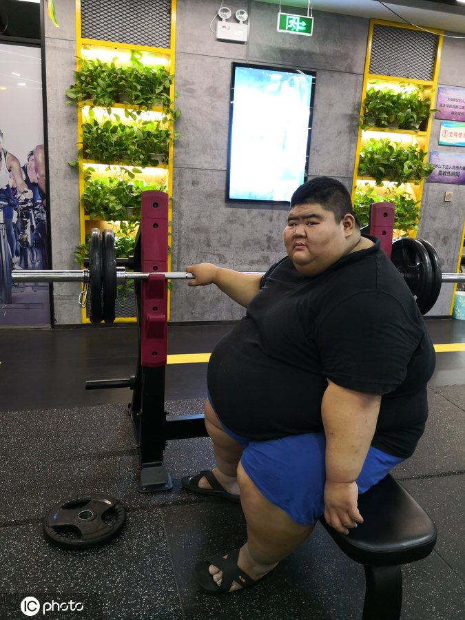 原创中国第一胖1年减掉400斤想成为瘦身教练帮助更多胖友