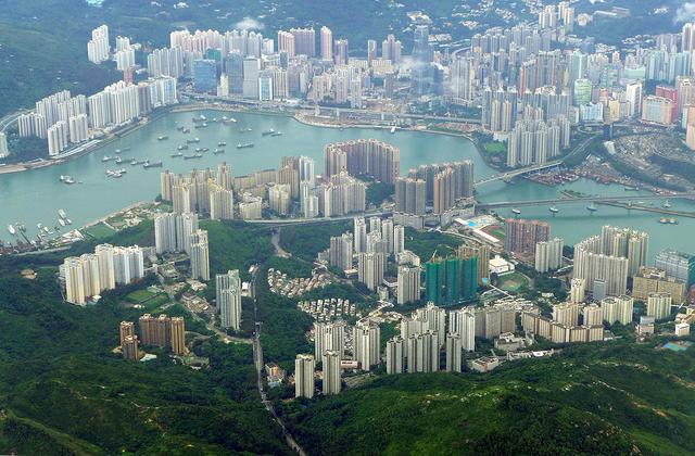 香港面积多少平方公里人口_世界最富有的10座大城市,中日韩占了一半,这些城市(3)