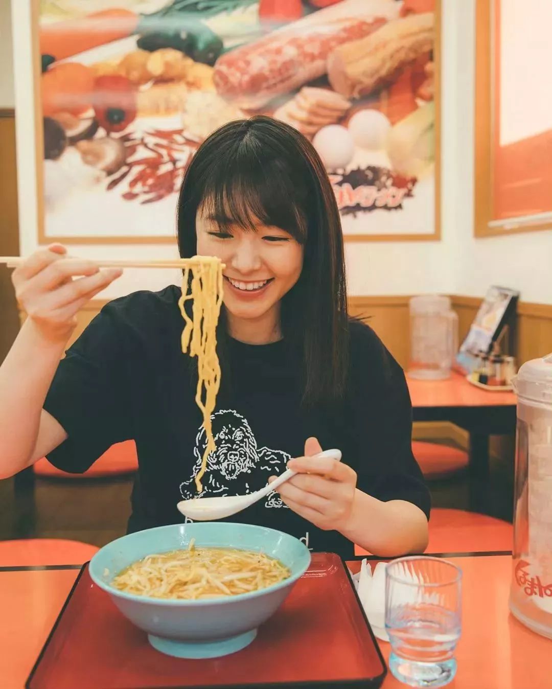 氧气女孩唐田英里佳,可可爱爱的拍照范本!