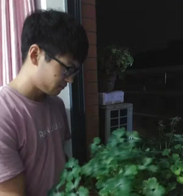 什么是工科男 4a3f6b9dee684687b56ded8696714124.jpeg