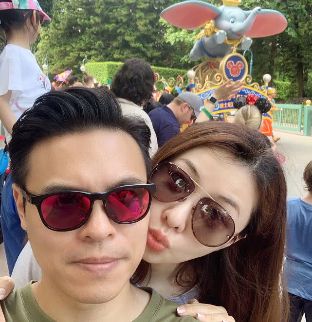 当初和郭富城分手,还被称作“不合脚的鞋”如今被老公宠成女王! 乐博