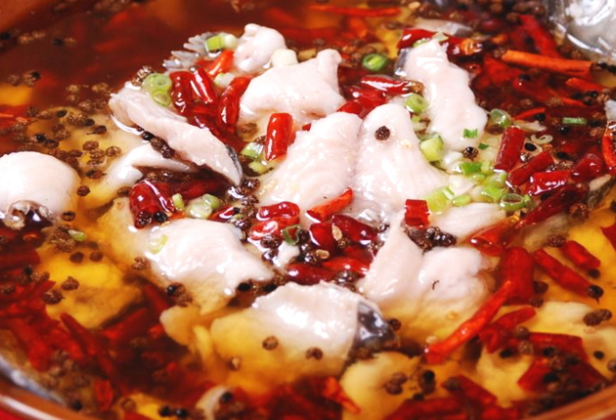 夏季,川渝两地常吃的美食,20元做一盆上桌就抢光,麻辣鲜香烫爽滑,除寒湿 钱柜娱乐777网址