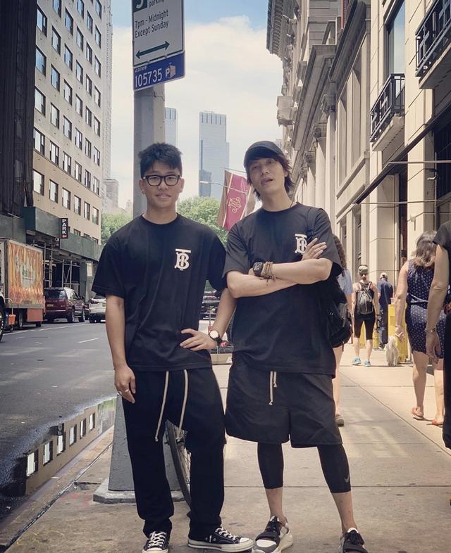 陈坤罕晒父子合照,陈佑尊却男大十八变! 盈丰娱乐场平台
