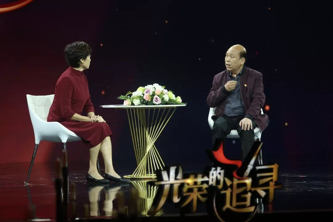 一位记者守初心,脱贫攻坚担使命 ——王绍据接受敬一丹访谈