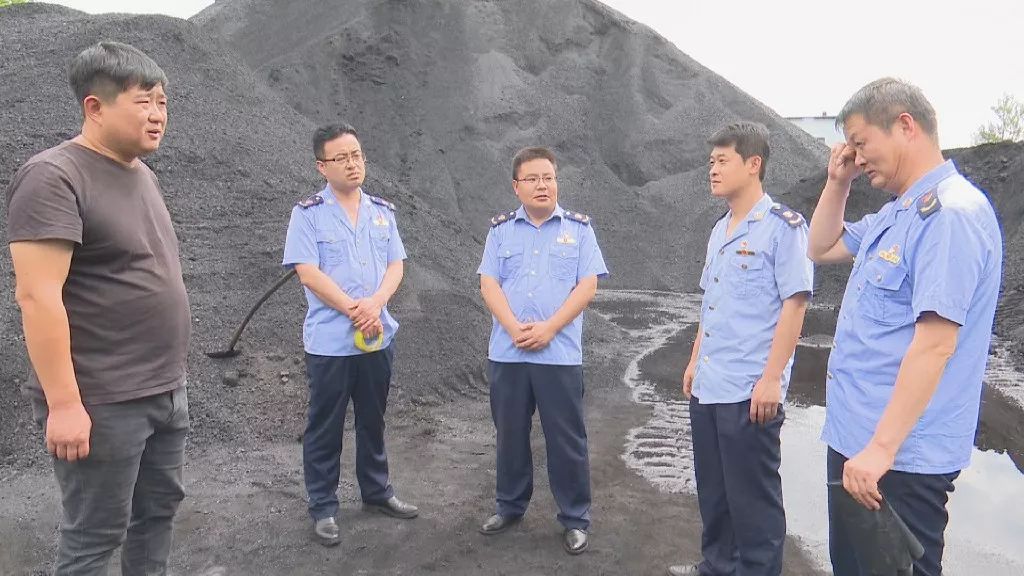 走一线华亭市场监督管理局全力抓好煤质管控坚决打赢蓝天保卫战