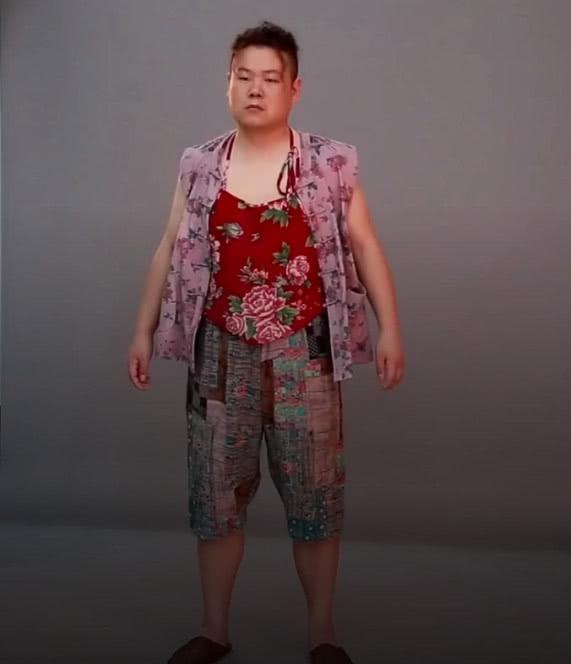 小岳岳摩登大片有点帅,每一张都是自带笑点,不