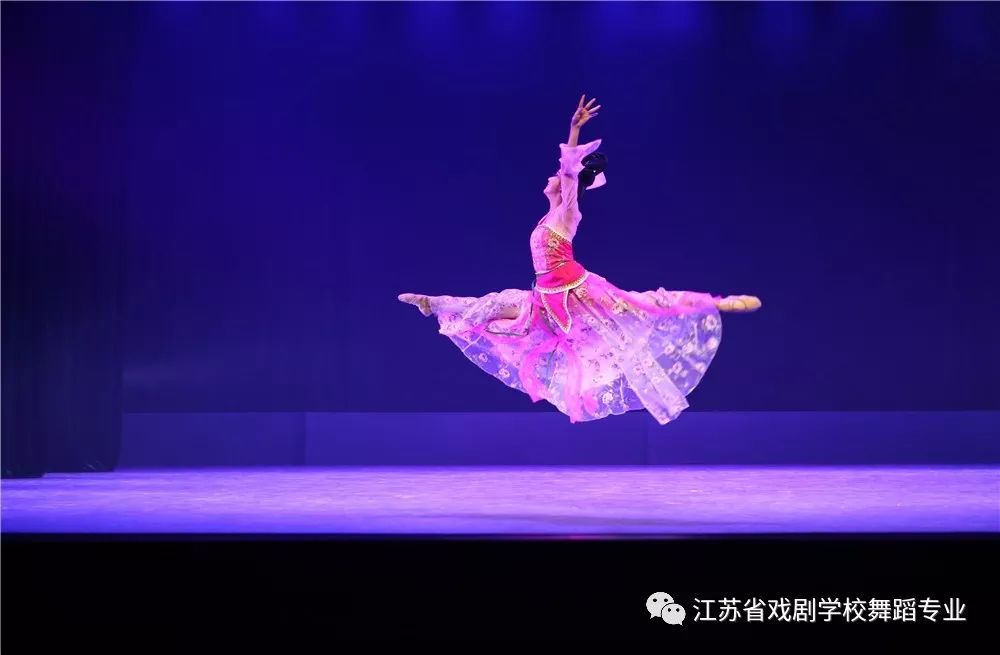 伴2014级舞蹈班毕业演出