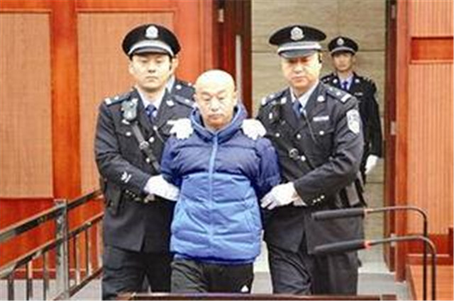 内蒙古悍匪赵志红，9年时间作案21起，杀害11名女性，33岁判死刑