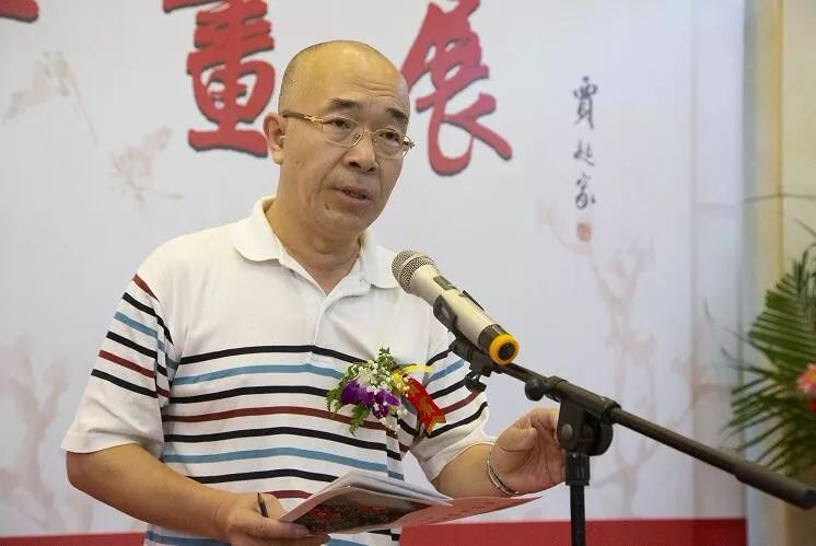 靳忠 来自搜狐网