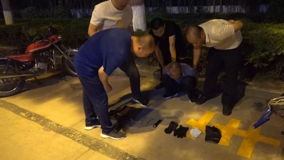 【新绛周边】作案12起,损坏车辆30余辆!这个砸车玻璃贼落网!