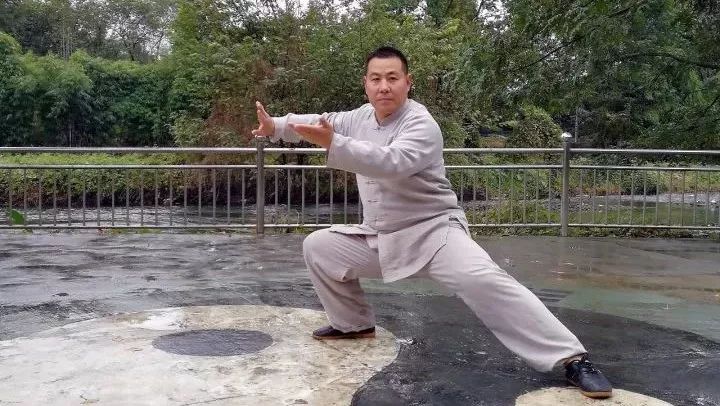 济南绕城高速免费"非常有希望 空调公交车或将按季节调整收费价格