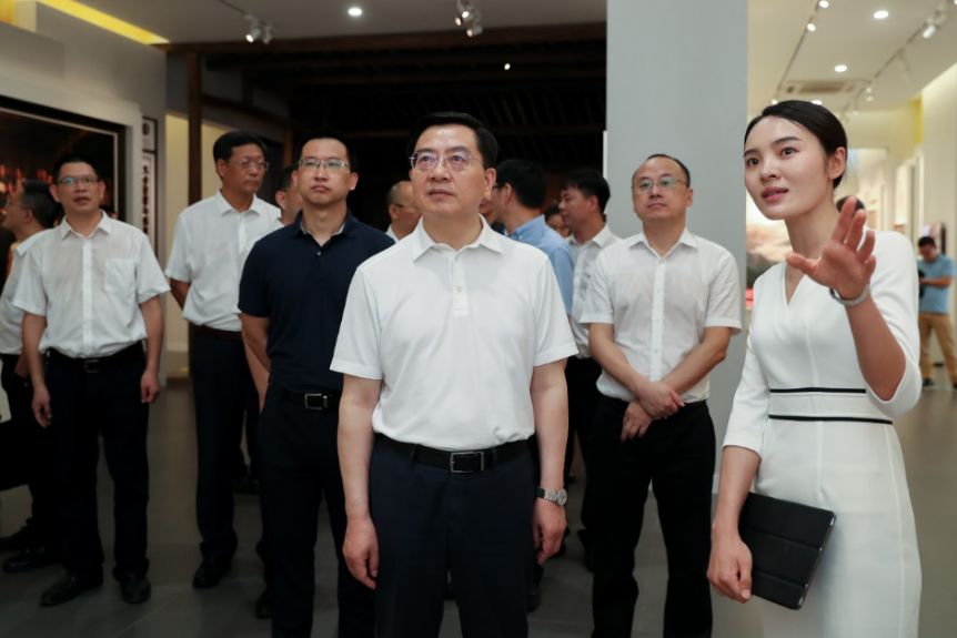 陈伟俊赴平阳县调研:全面落实市委全会精神,打造红色圣地,加快绿色发展 申搏官网客户端下载