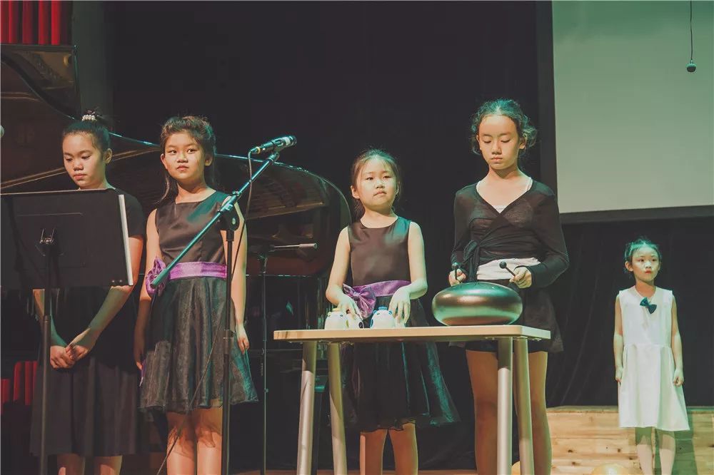 四季童年简谱_童年简谱(3)