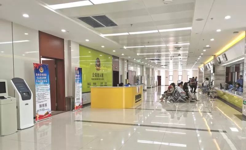 冬季办公时间 4cafa164b437464f8b268c1c7de8f61d.jpeg