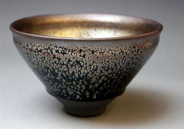 手工建盏与机器建盏怎么区分？