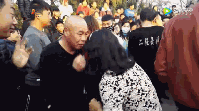 广场舞新流派62打架舞?_表情